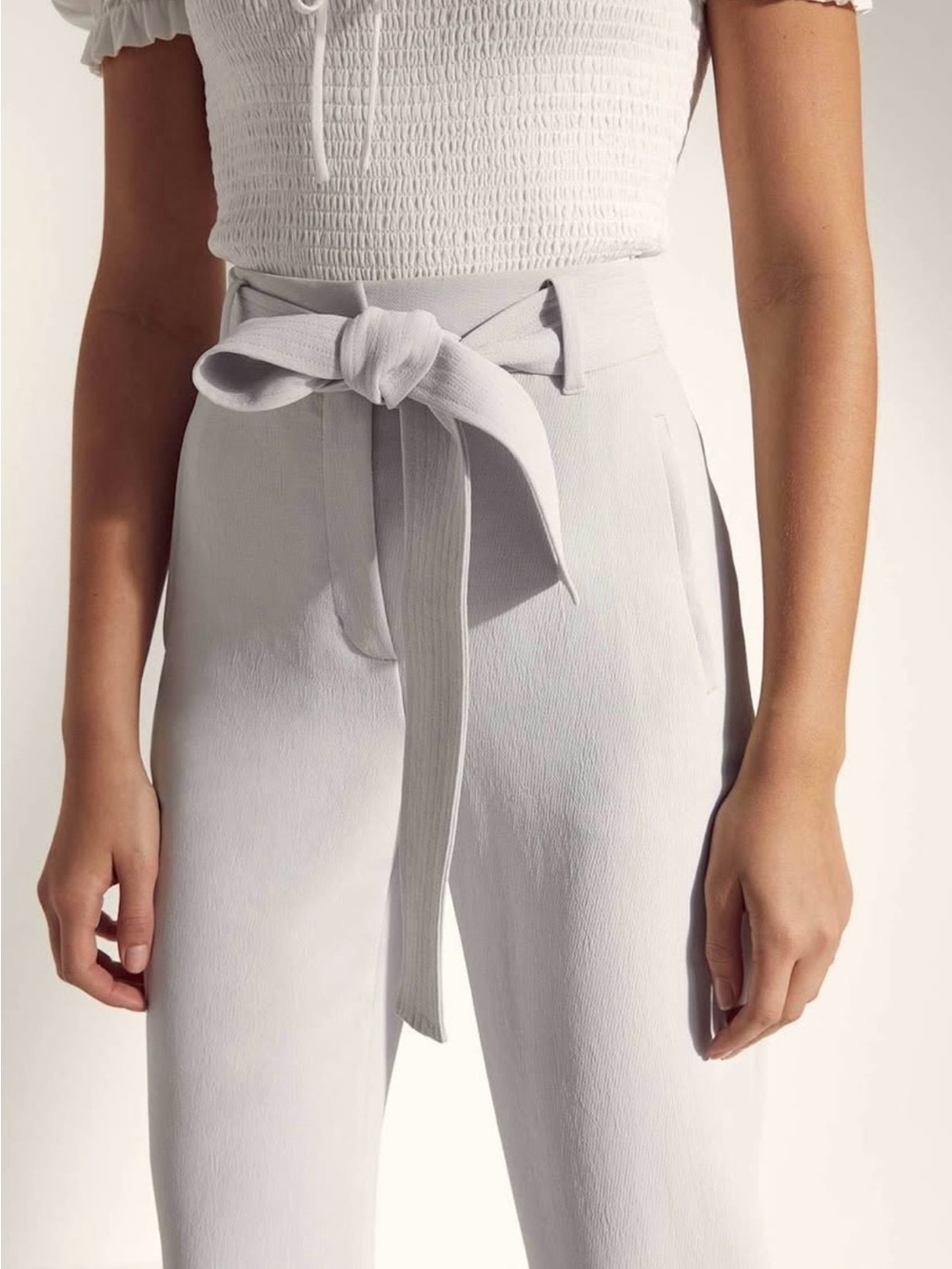 ARITZIA Tie Front Pants Pale Blue Size 0
